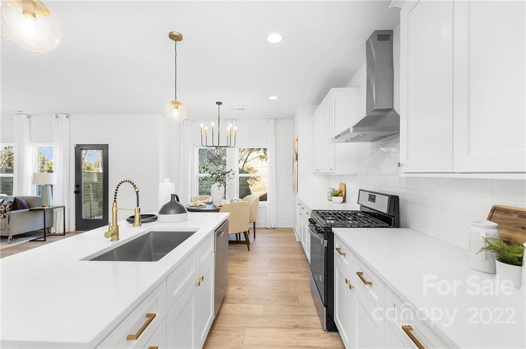643 Tennyson Drive Unit: 1A