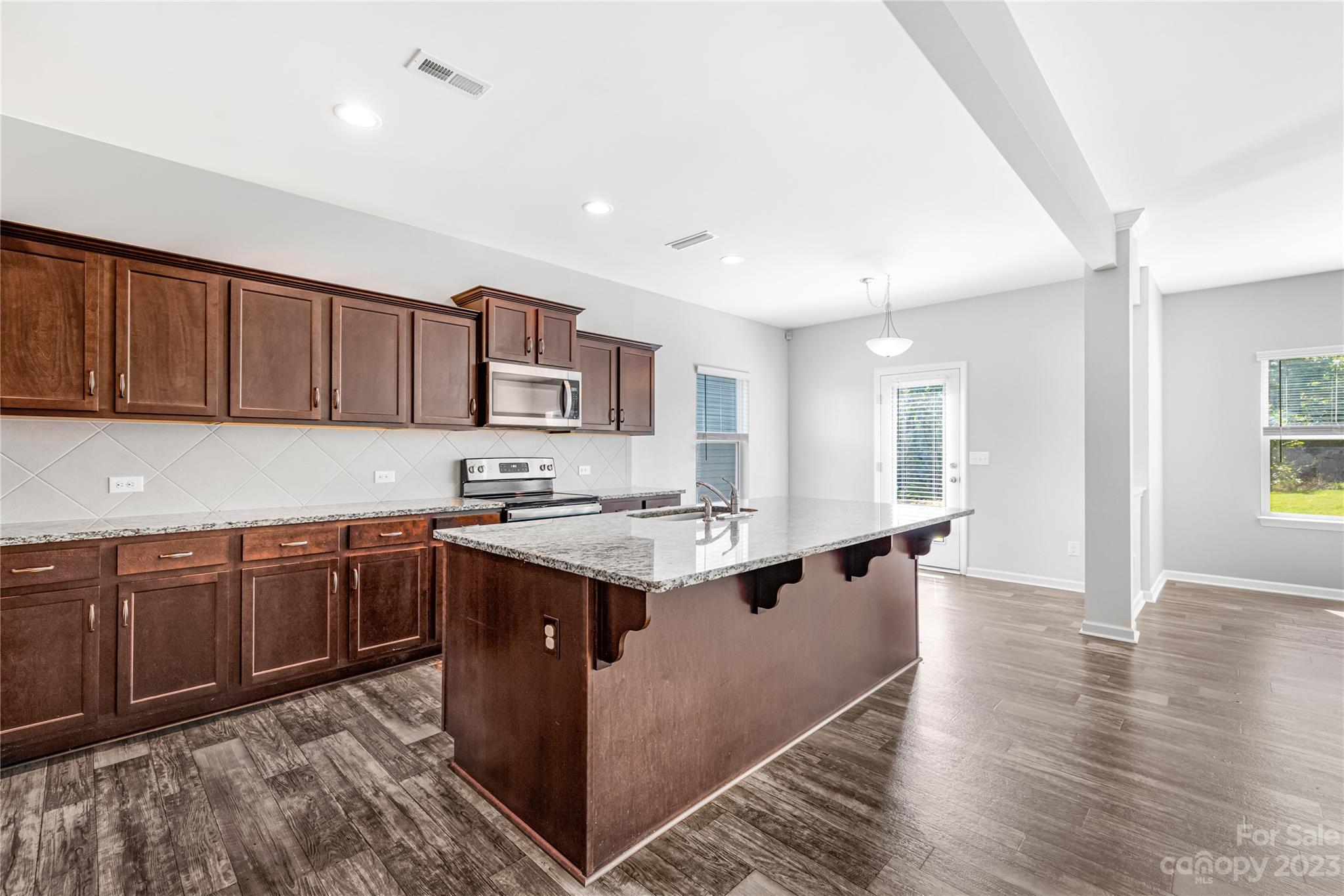 2410 Glenway Trail Court