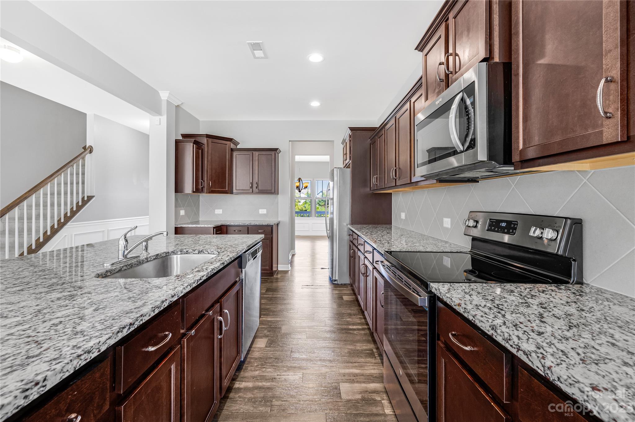 2410 Glenway Trail Court