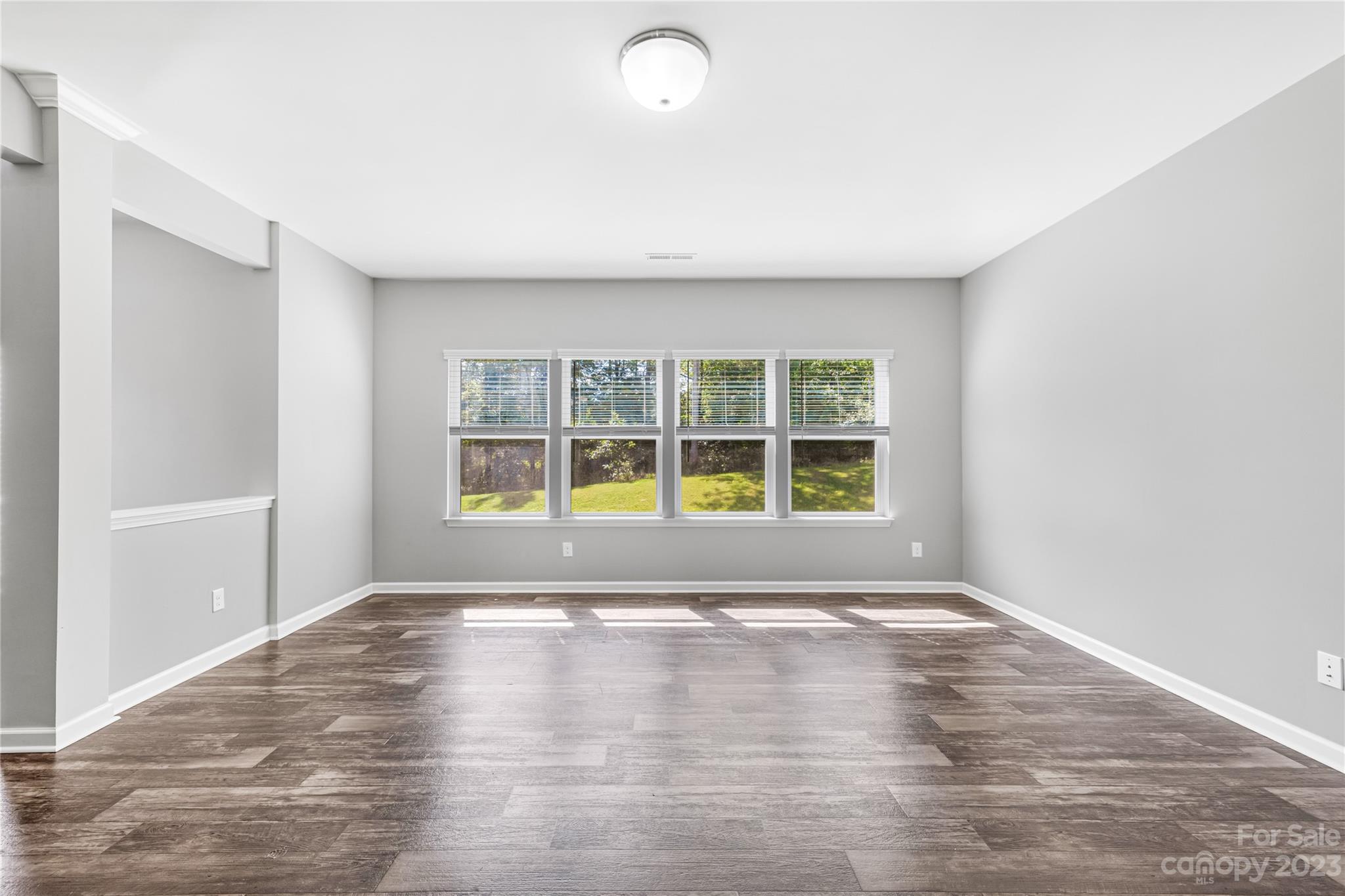 2410 Glenway Trail Court