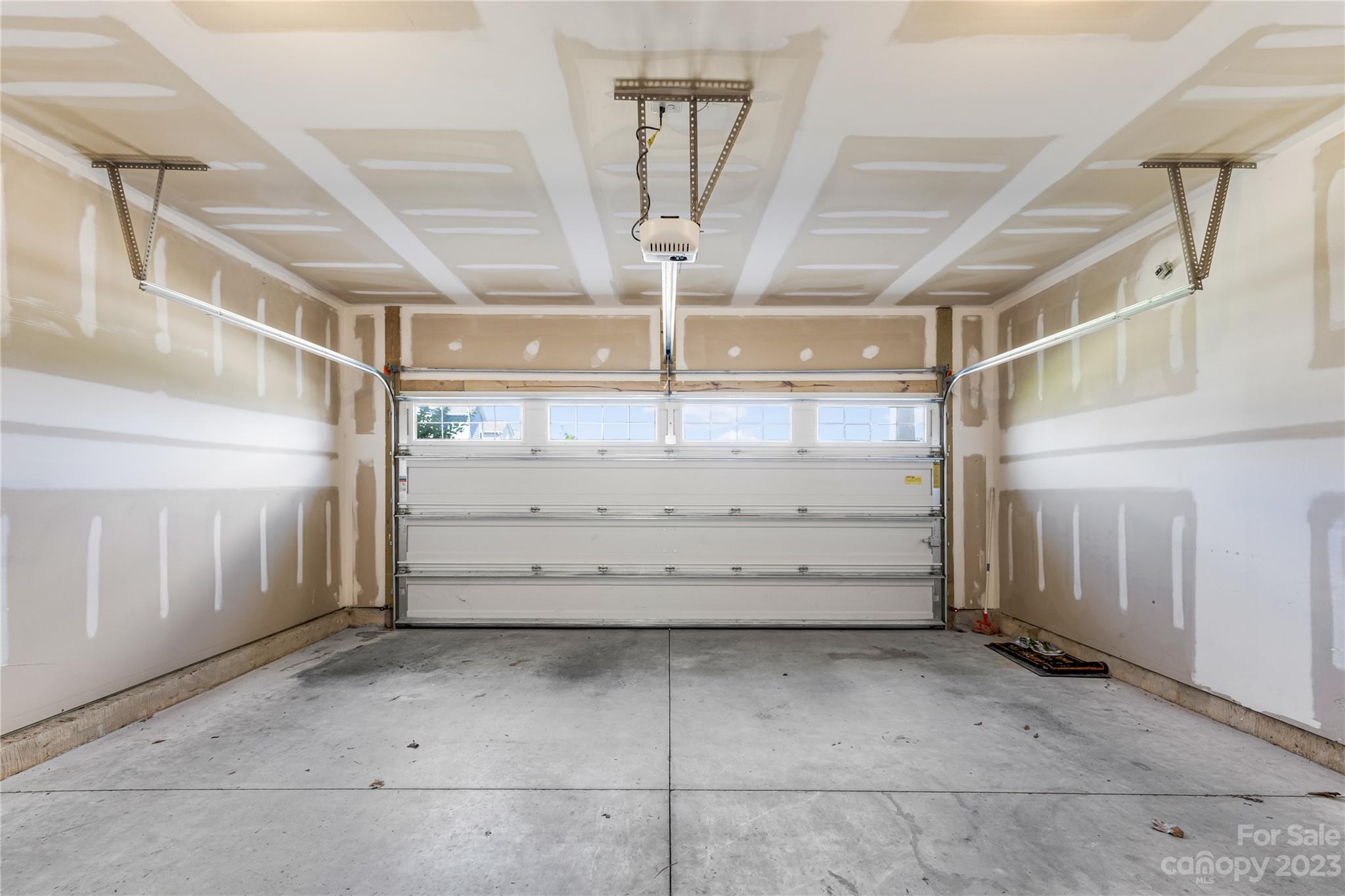 2410 Glenway Trail Court