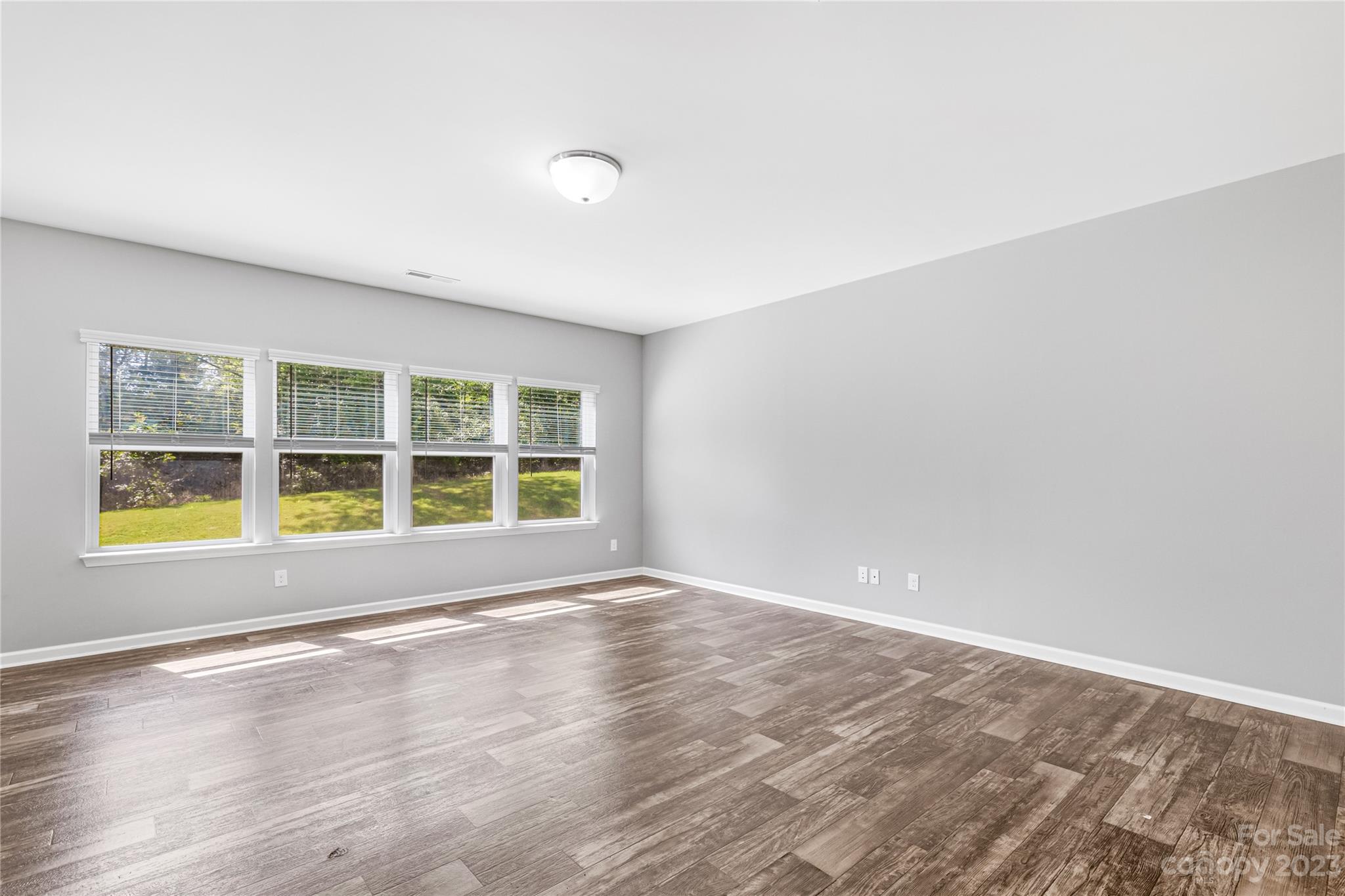 2410 Glenway Trail Court