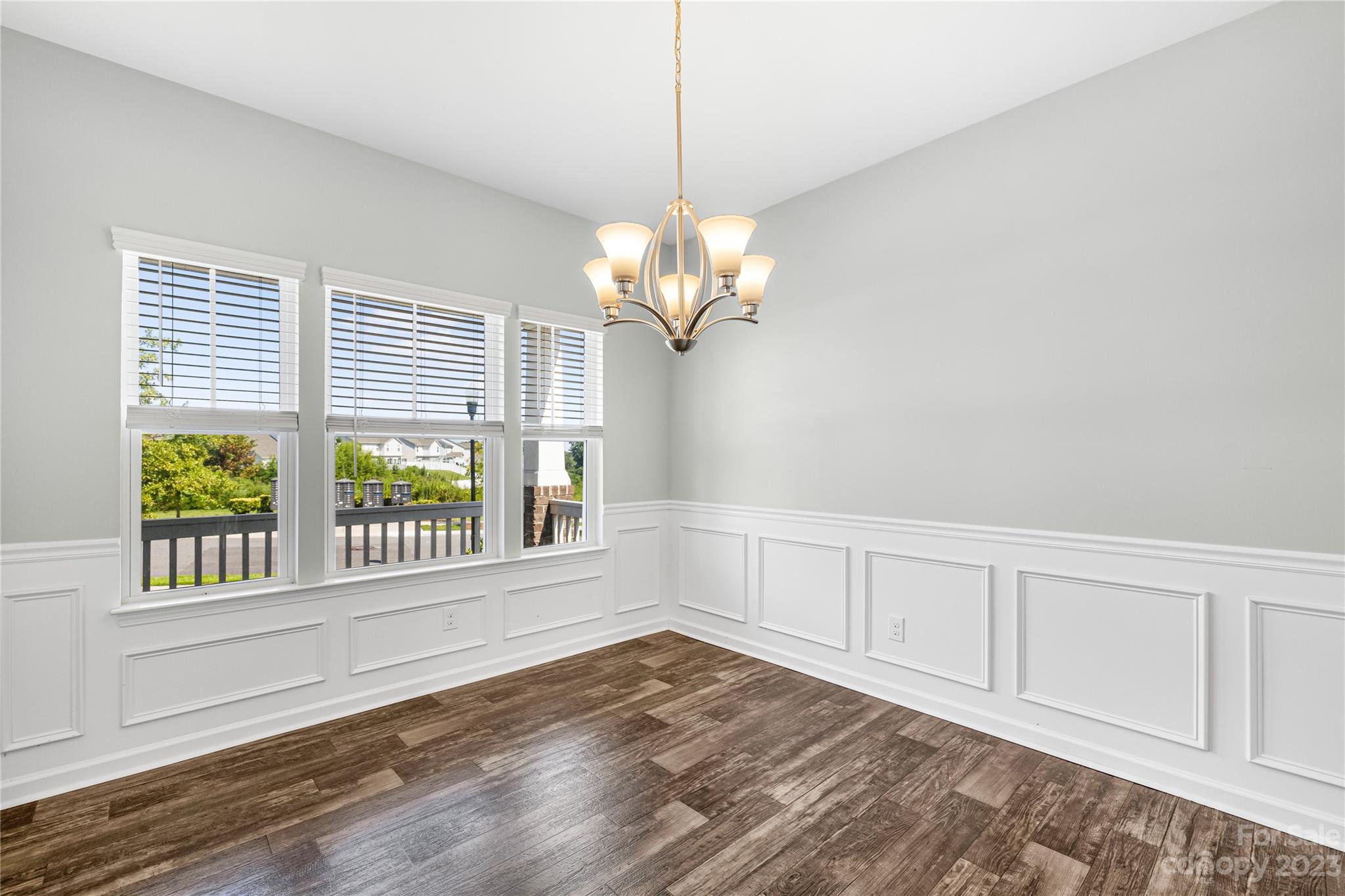 2410 Glenway Trail Court