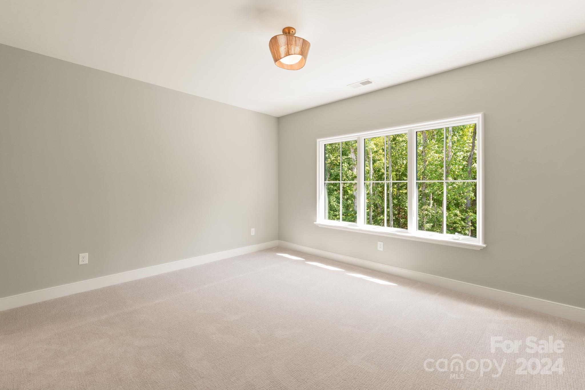 209 Crest Court