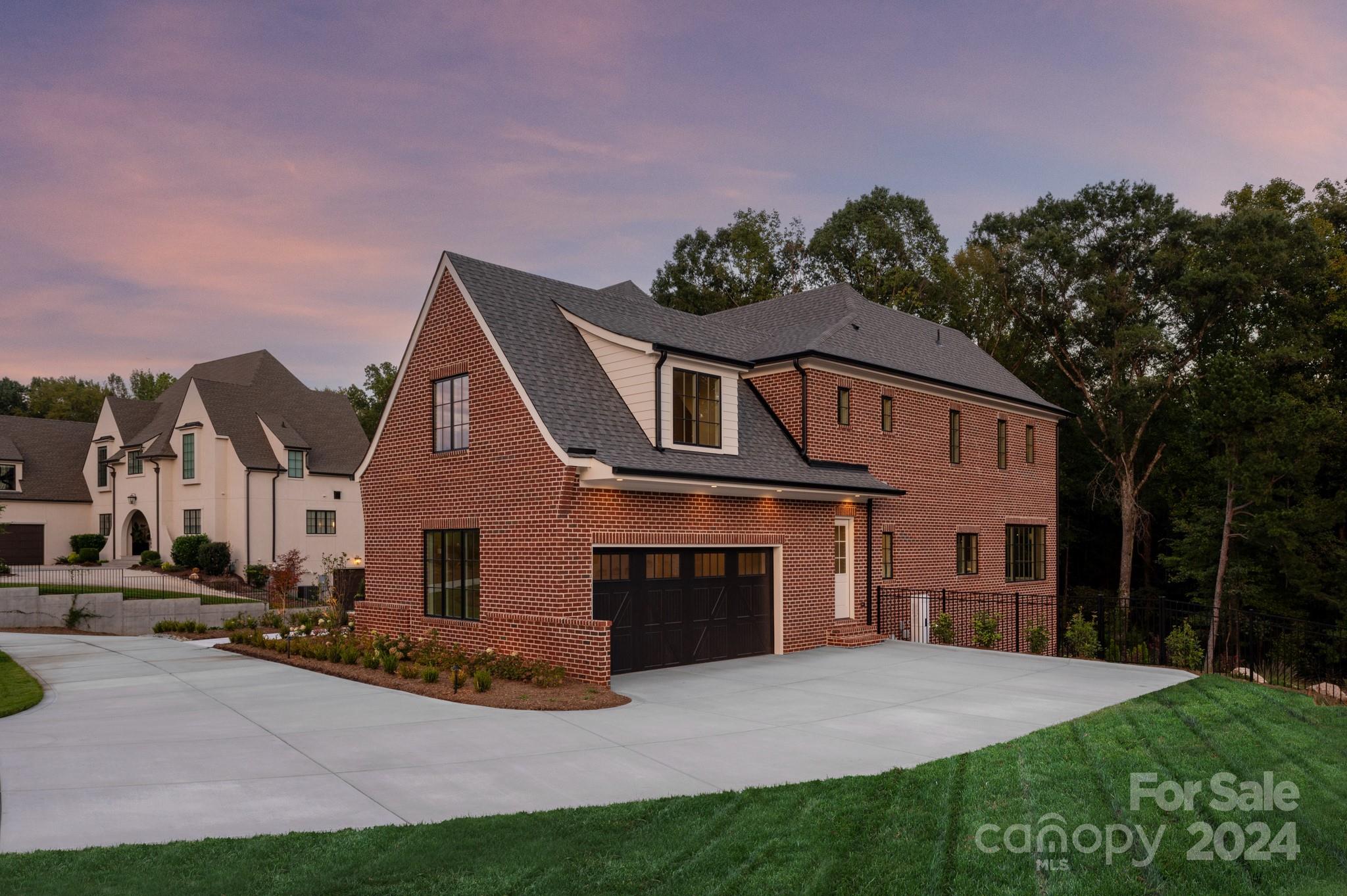209 Crest Court