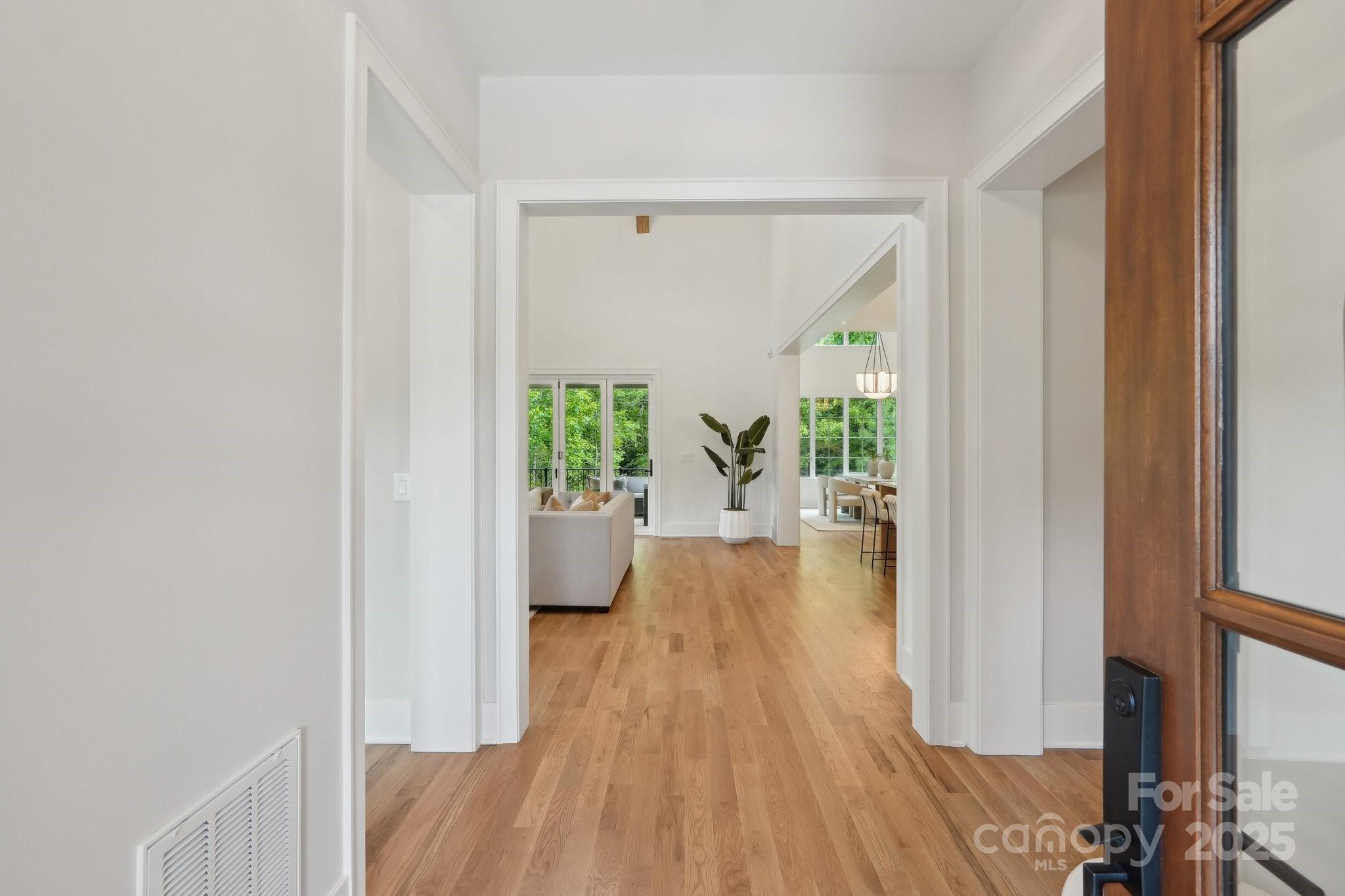 213 Crest Court