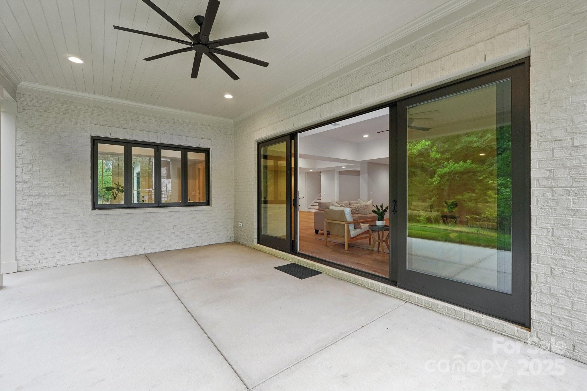 213 Crest Court