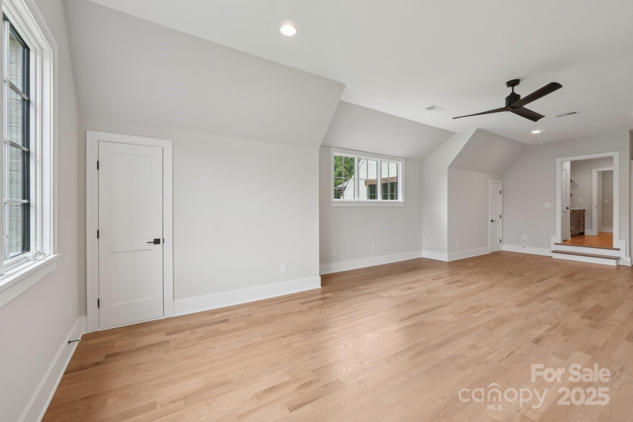213 Crest Court