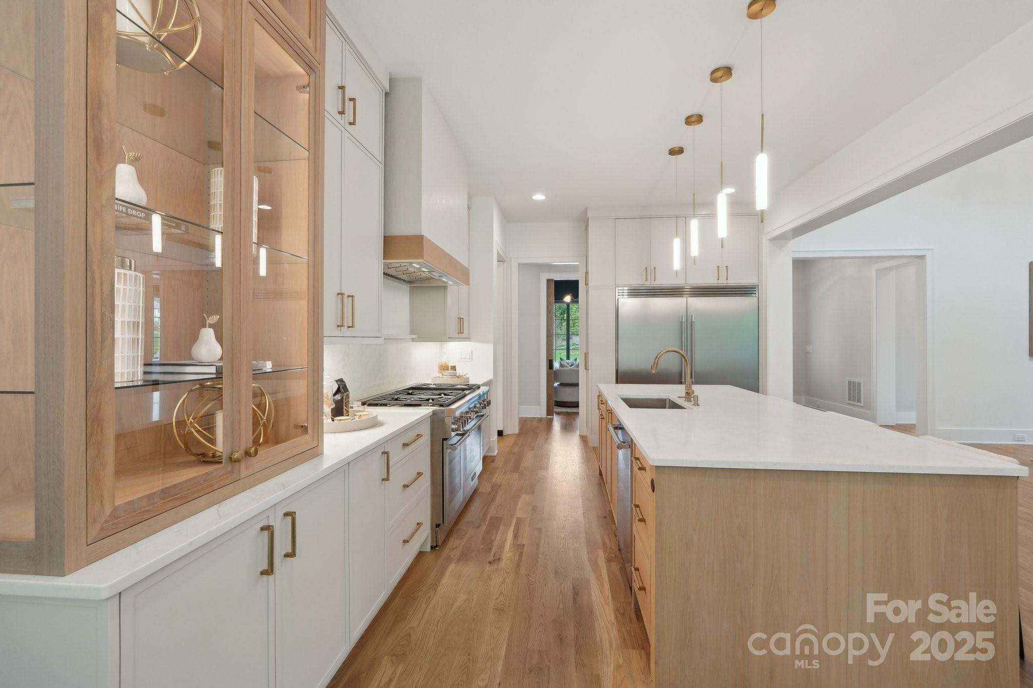 213 Crest Court