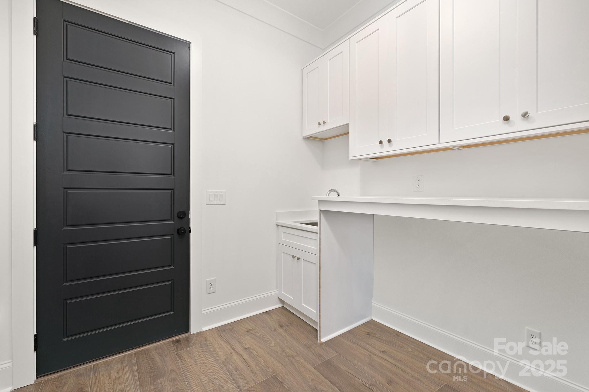 4609 Firethorn Court