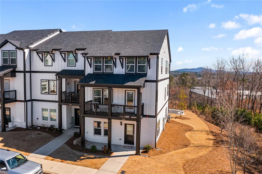 800 Mackay Creek