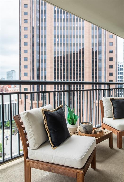 620 Peachtree Street NE Unit 1206