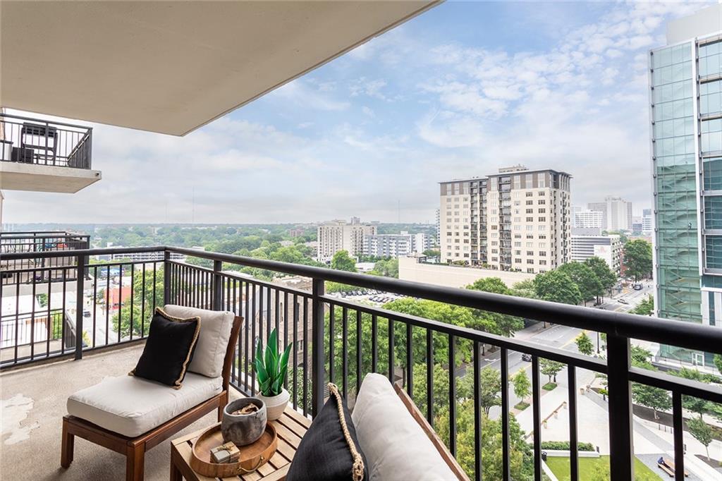 620 Peachtree Street NE Unit 1206