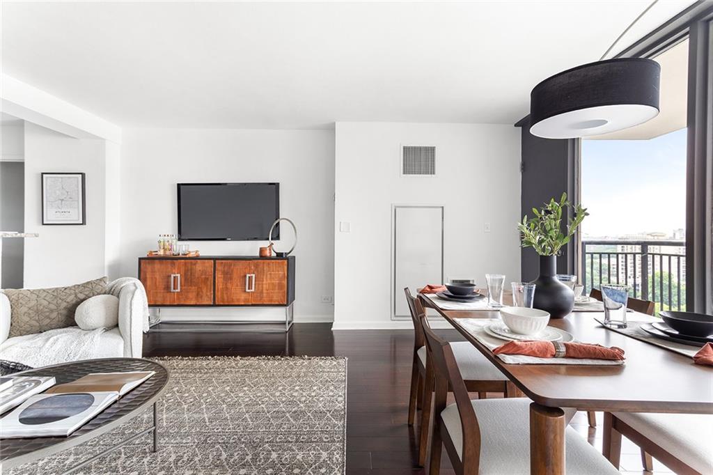 620 Peachtree Street NE Unit 1206