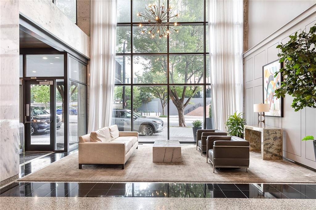 620 Peachtree Street NE Unit 1206