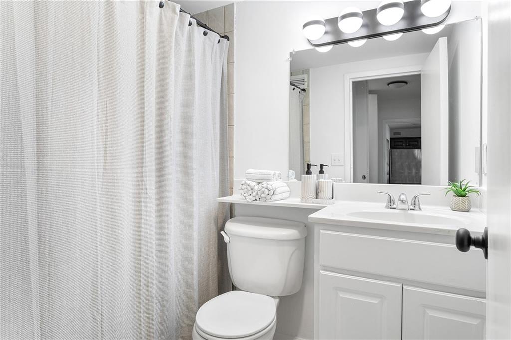 620 Peachtree Street NE Unit 1206