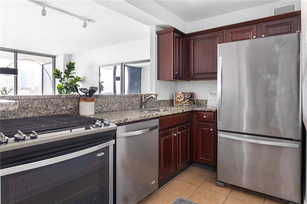 620 Peachtree Street NE Unit 1206