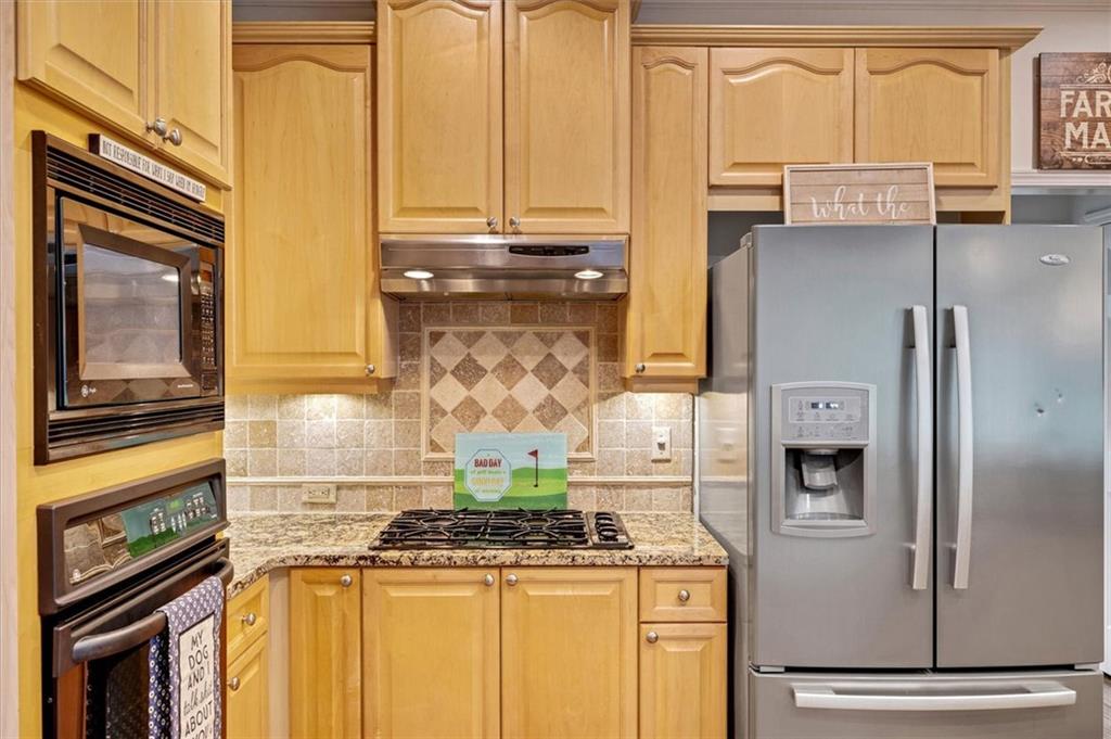 4715 McIntosh Drive Drive