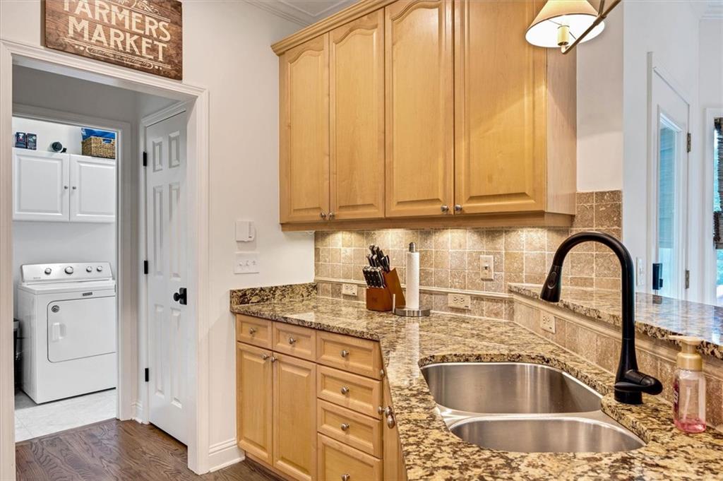 4715 McIntosh Drive Drive