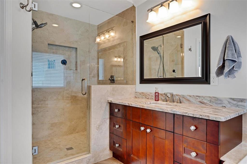 4715 McIntosh Drive Drive