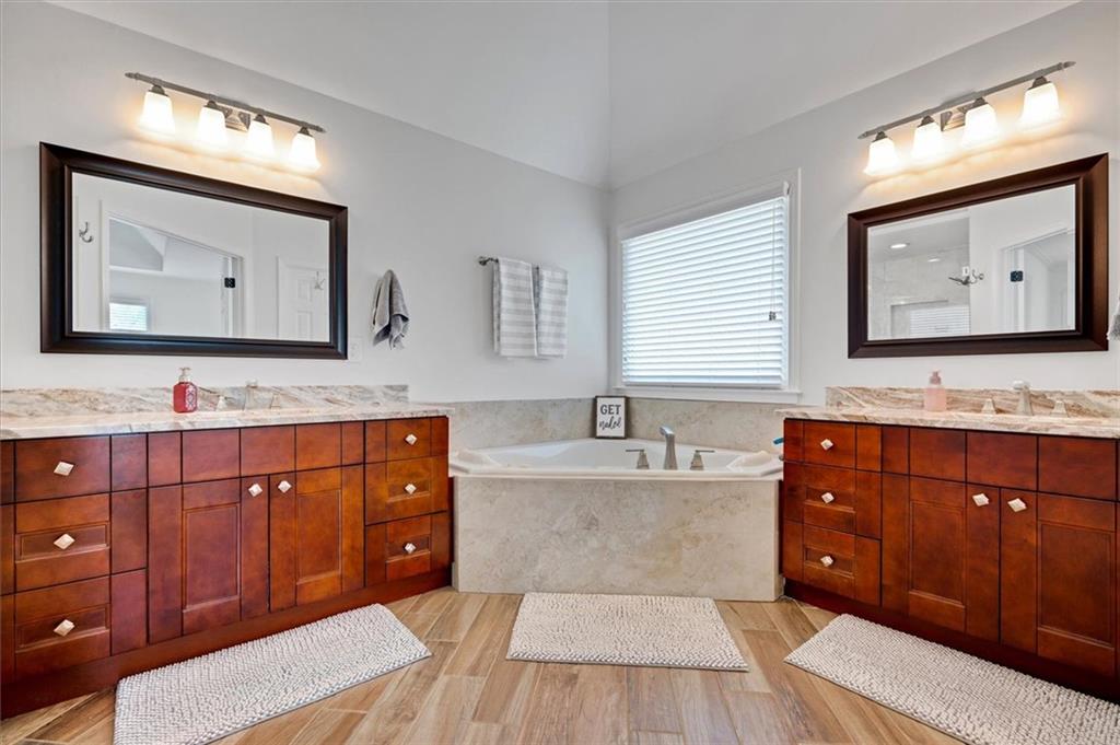 4715 McIntosh Drive Drive