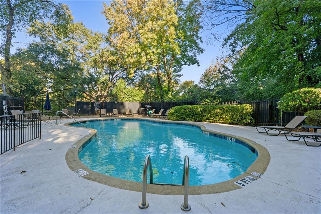 1 Biscayne Drive NW Unit 704
