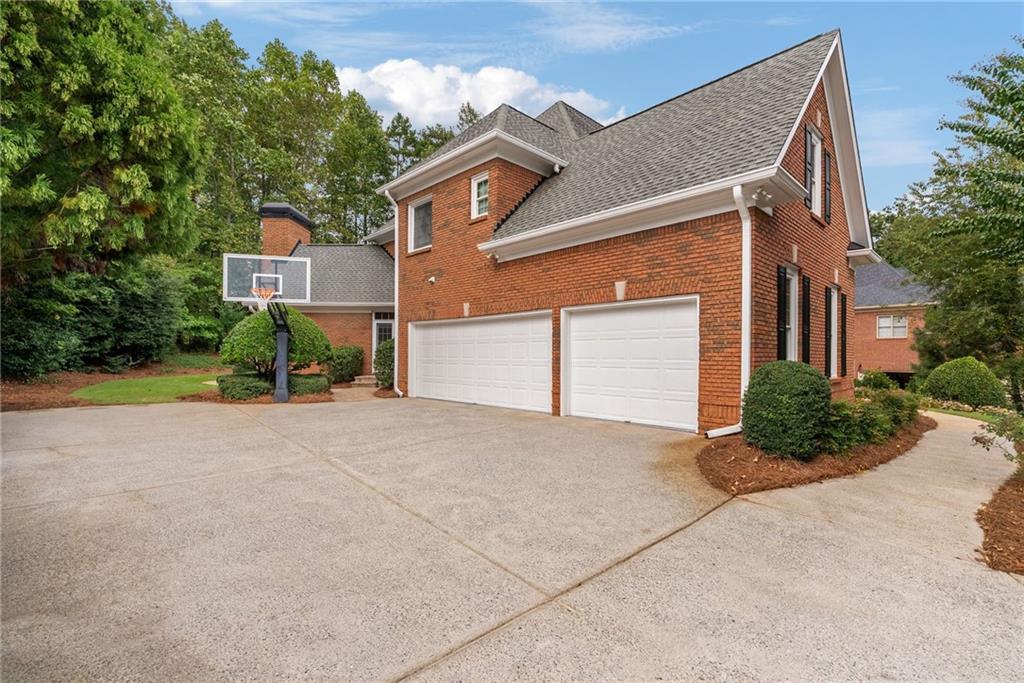 2175 Lake Shore Landing