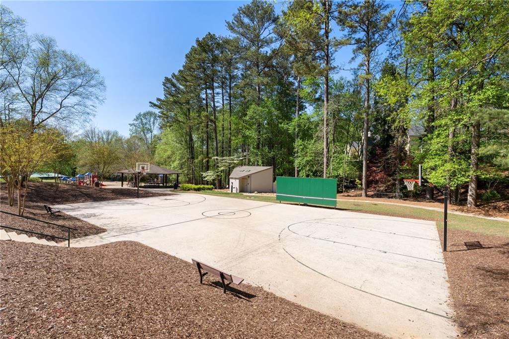 2175 Lake Shore Landing