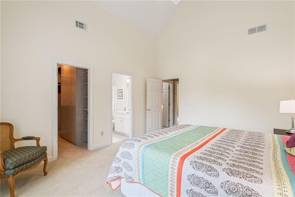2175 Lake Shore Landing
