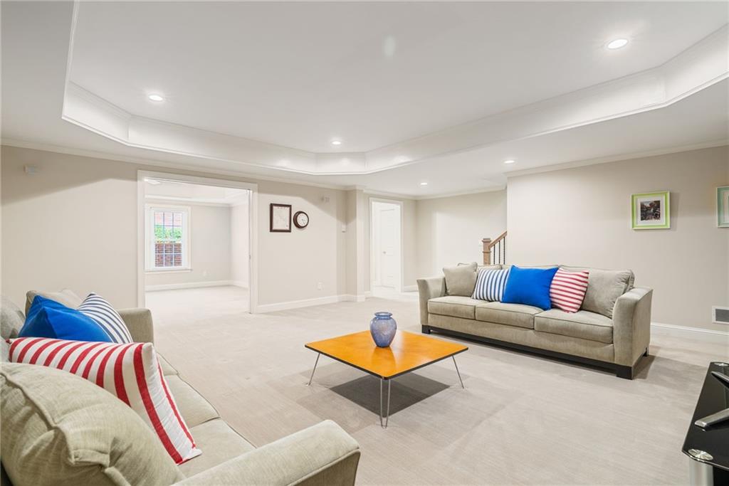 2175 Lake Shore Landing