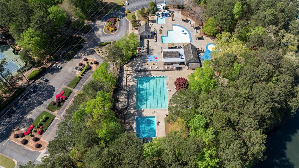 2175 Lake Shore Landing
