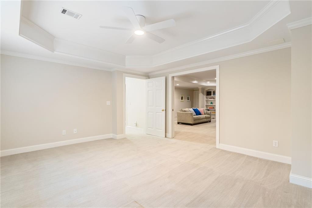 2175 Lake Shore Landing