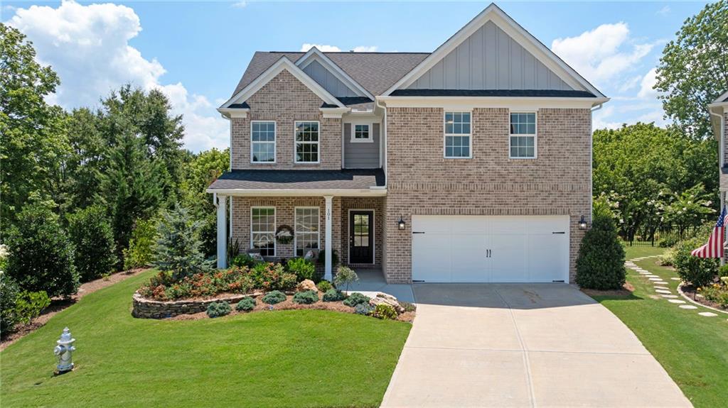 101 Woodford Lane