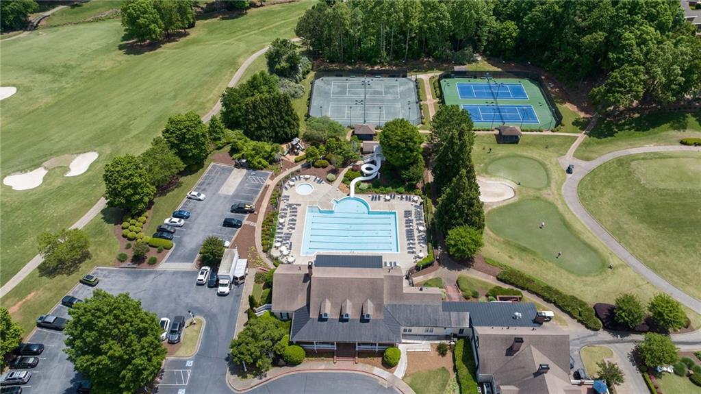 101 Woodford Lane