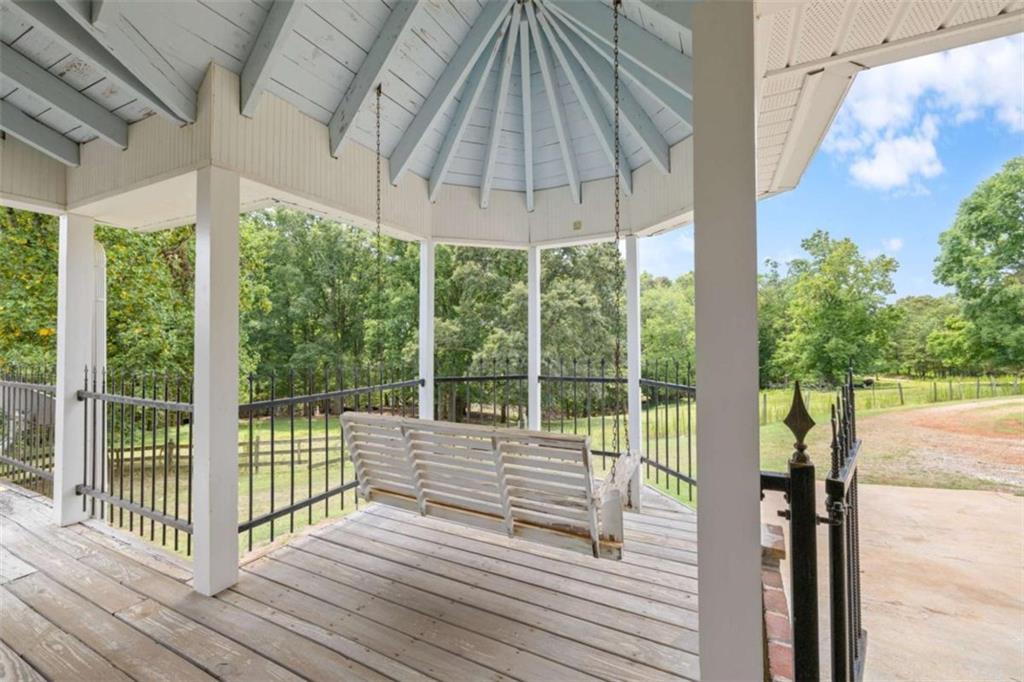 369 Dyer Farm Road