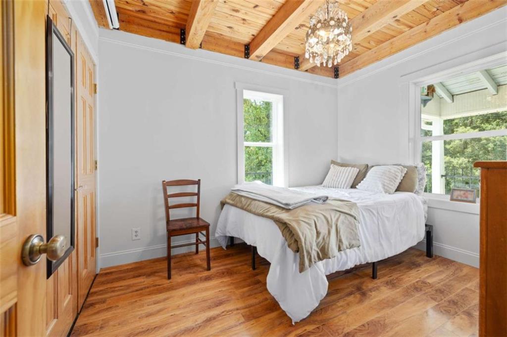 369 Dyer Farm Road