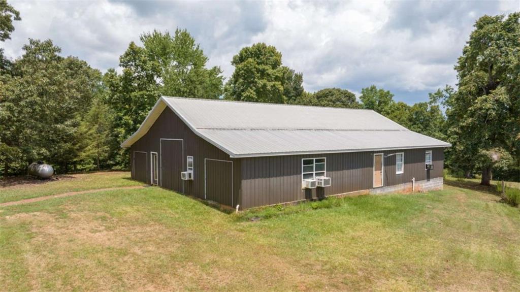369 Dyer Farm Road