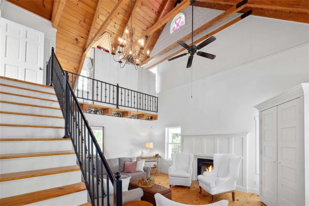 369 Dyer Farm Road