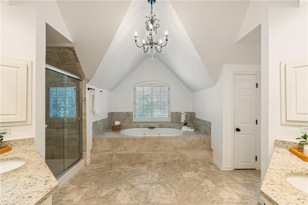 1045 River Point