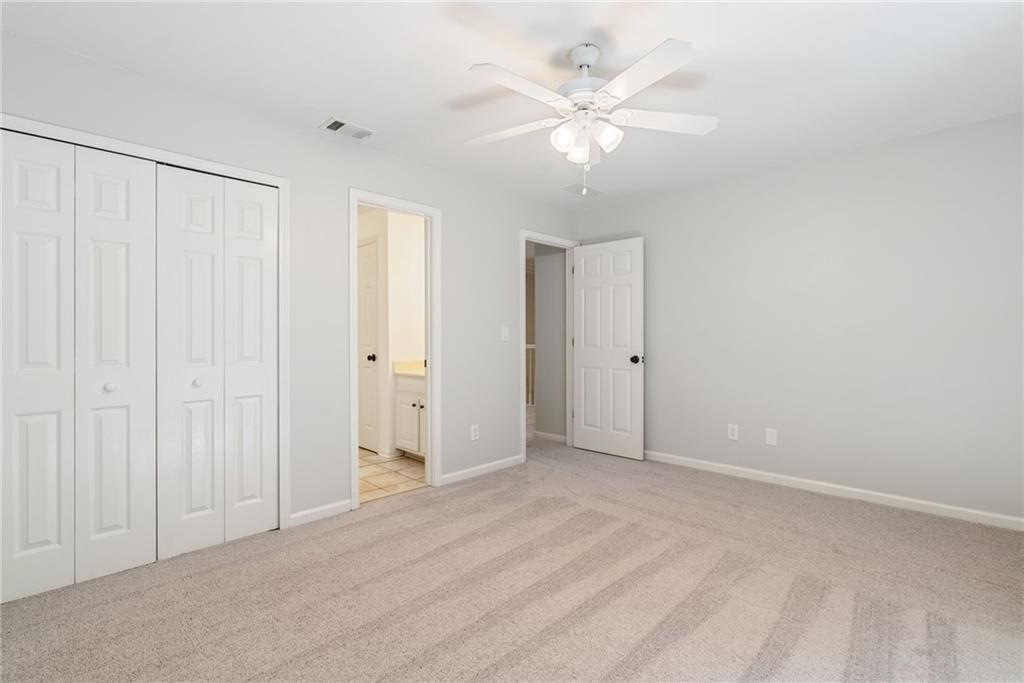 1045 River Point