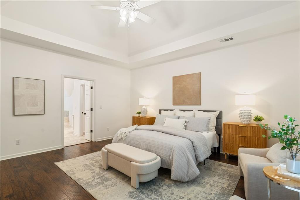 1045 River Point