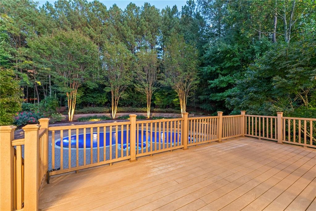 2010 Lake Shore Landing