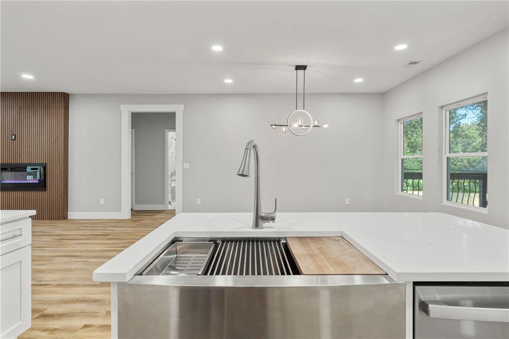 73 Valley Trail SE