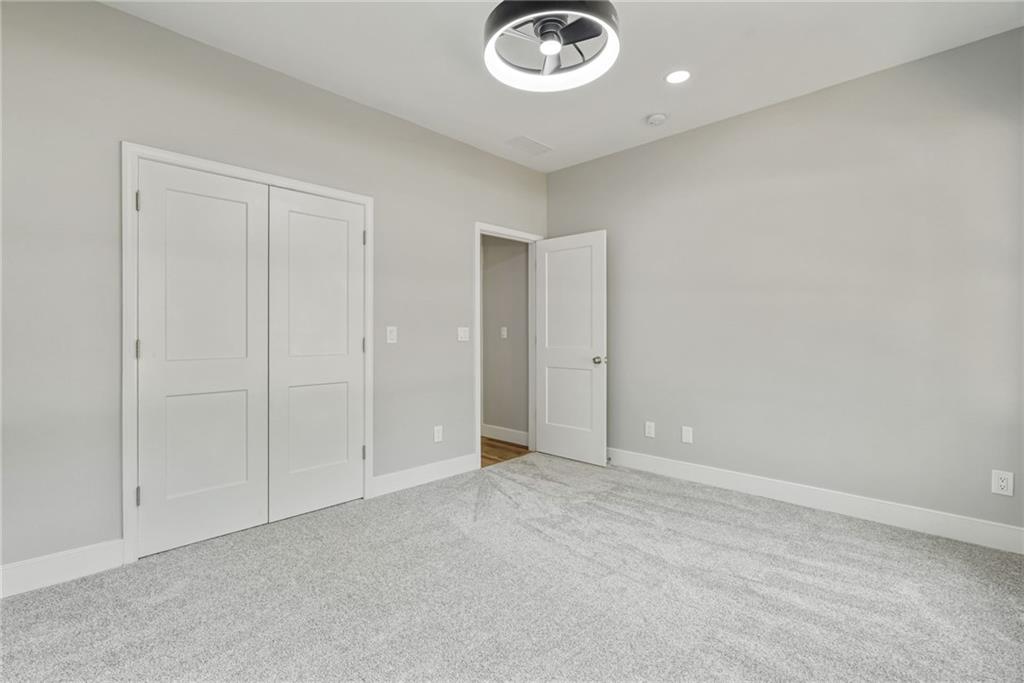 73 Valley Trail SE
