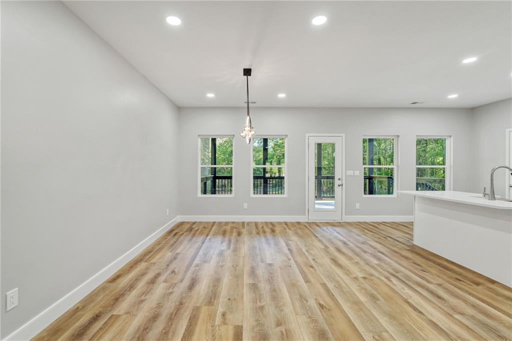 73 Valley Trail SE