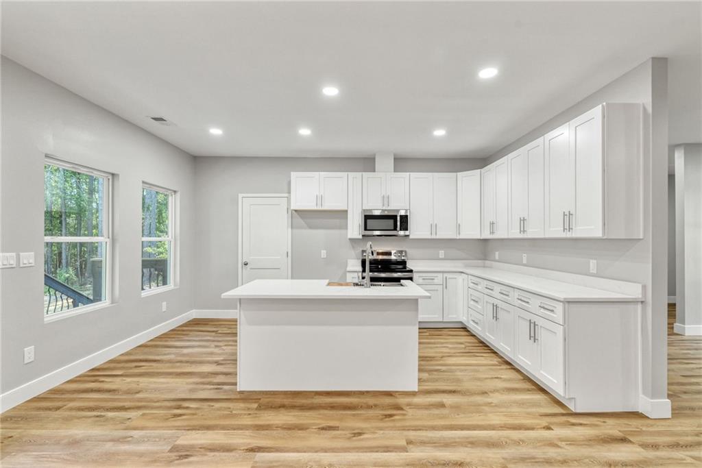 73 Valley Trail SE