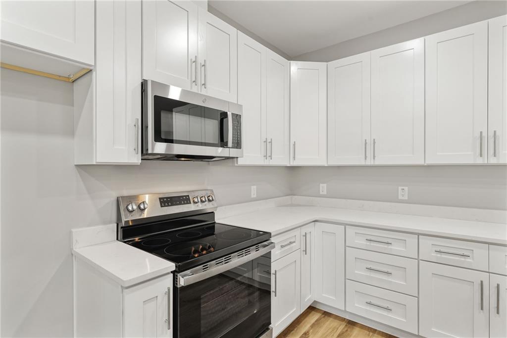 73 Valley Trail SE