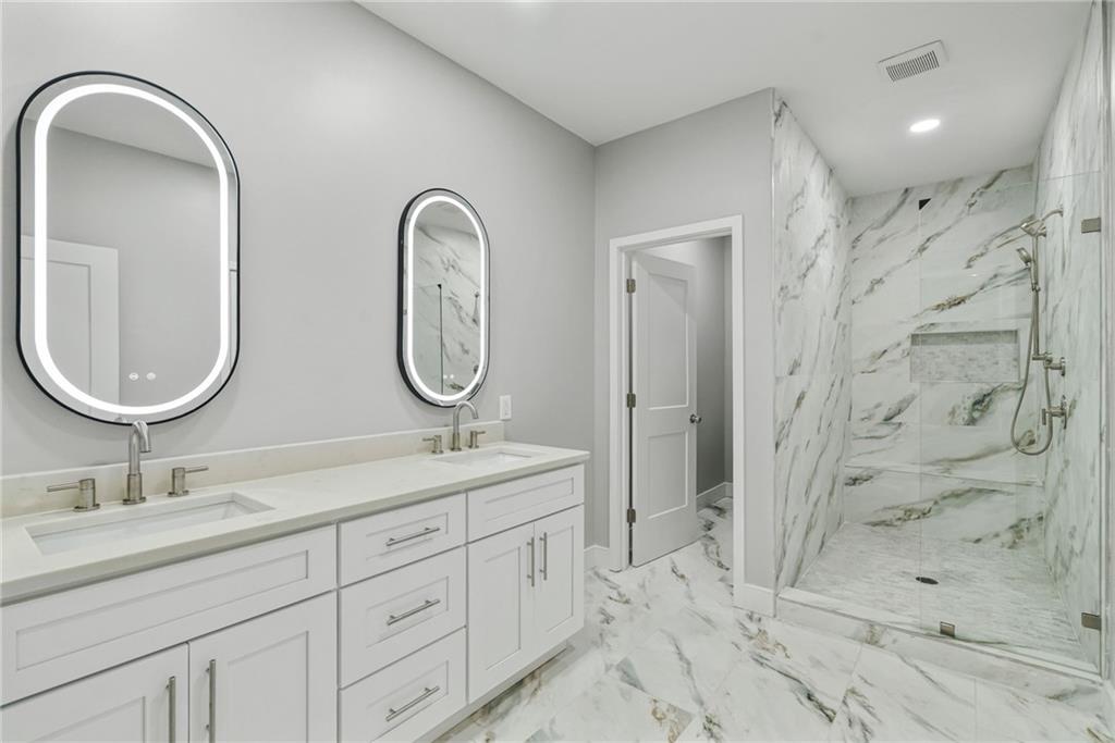 73 Valley Trail SE