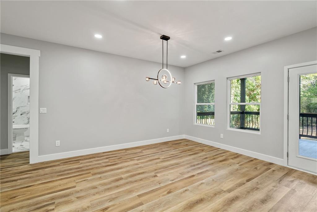 73 Valley Trail SE