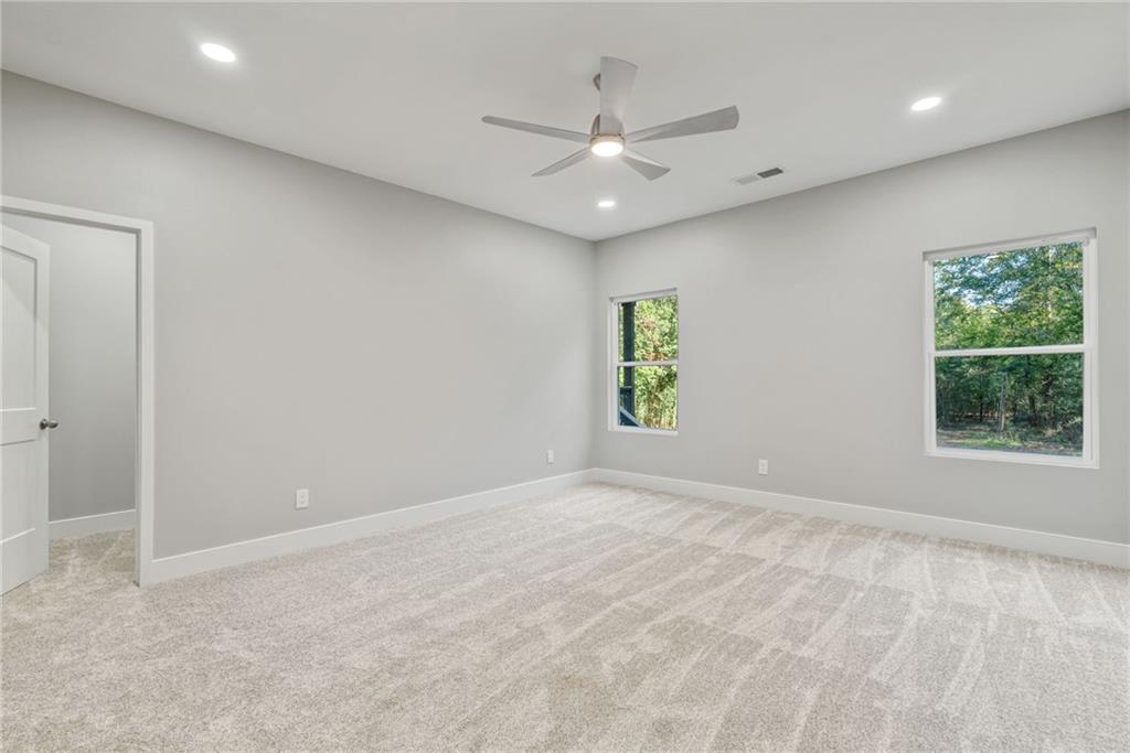 73 Valley Trail SE